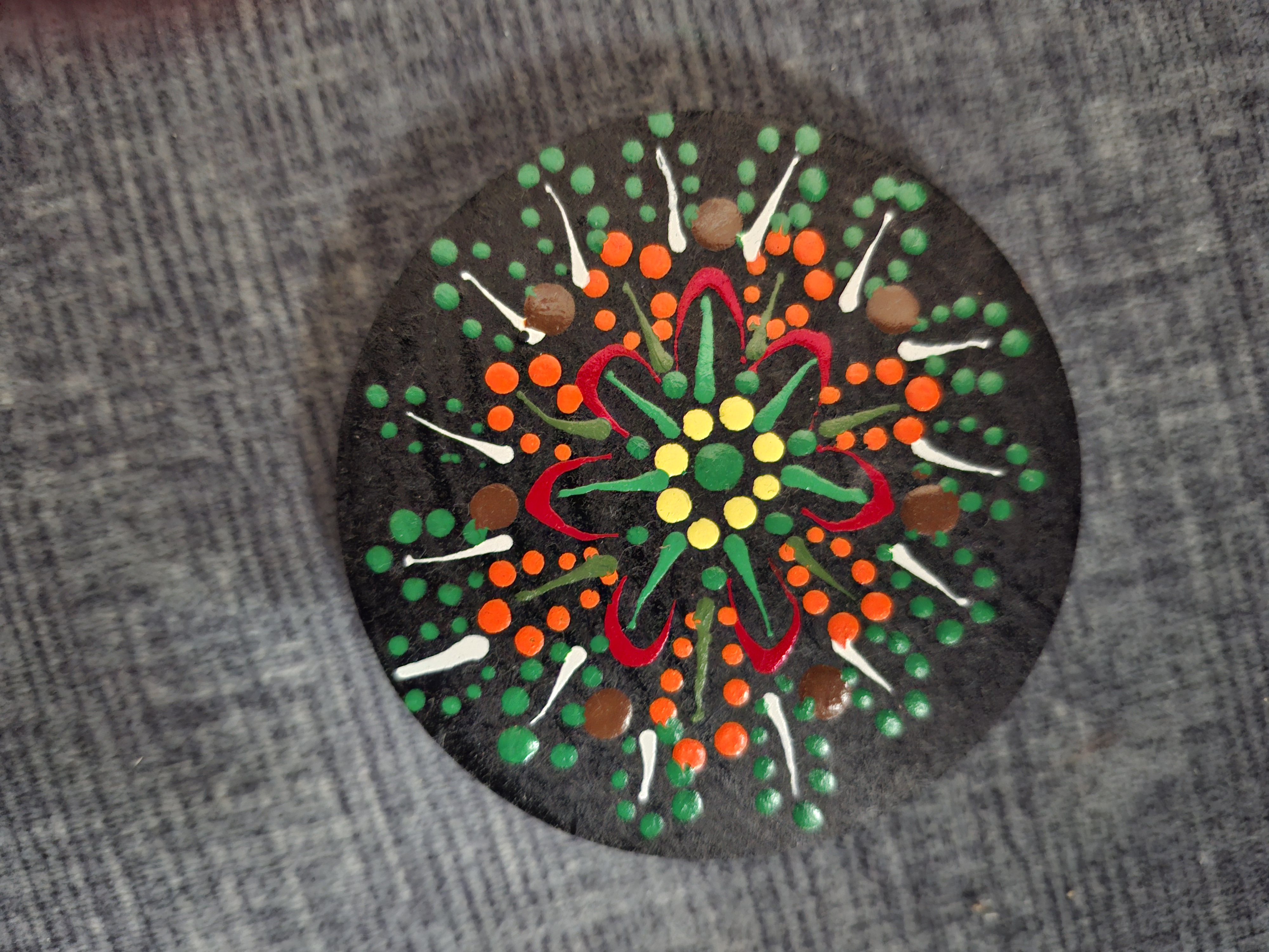 Decorative refrigerator magnet
