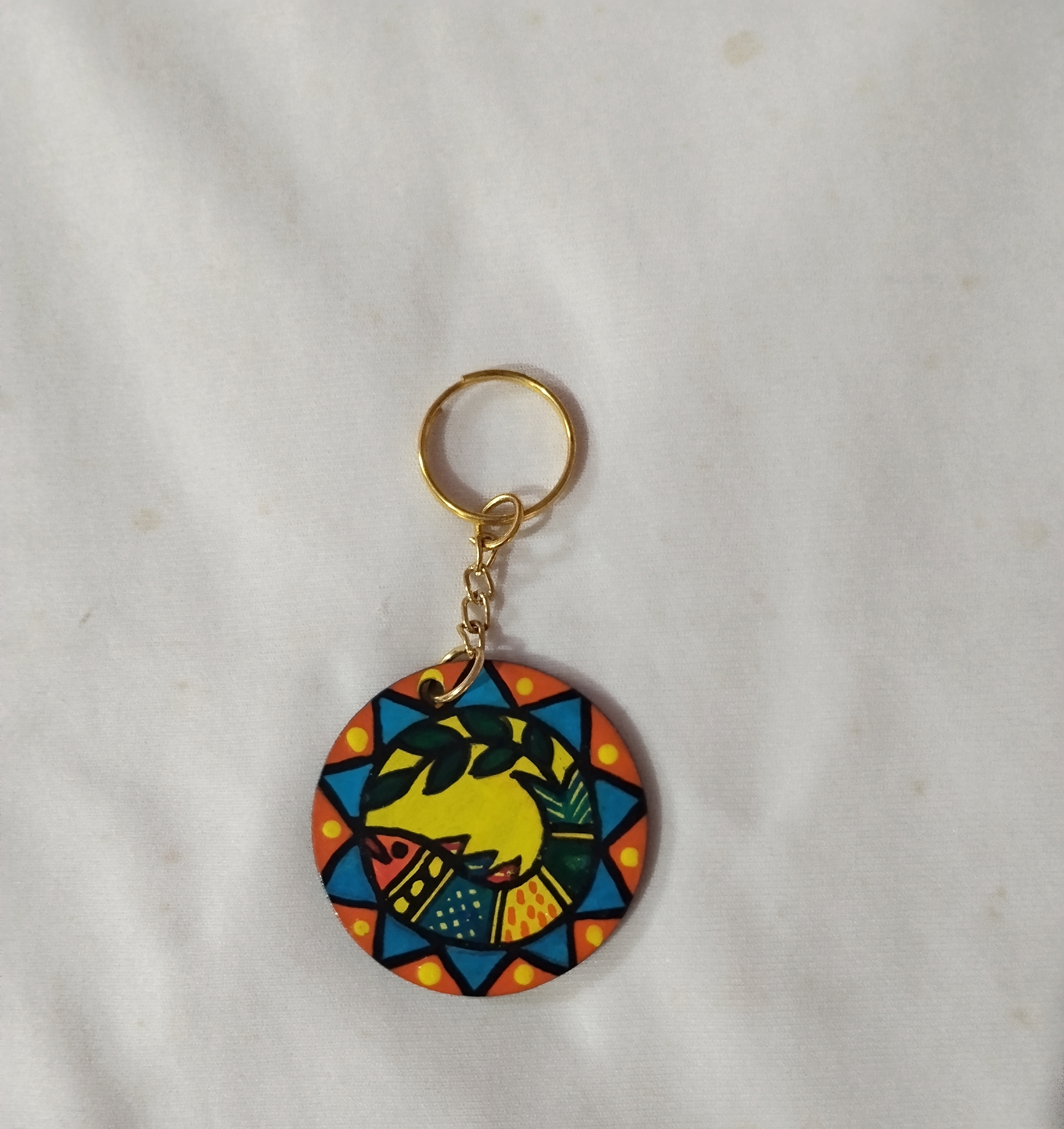 Mini Masterpiece – Handmade Madhubani MDF Key Ring
