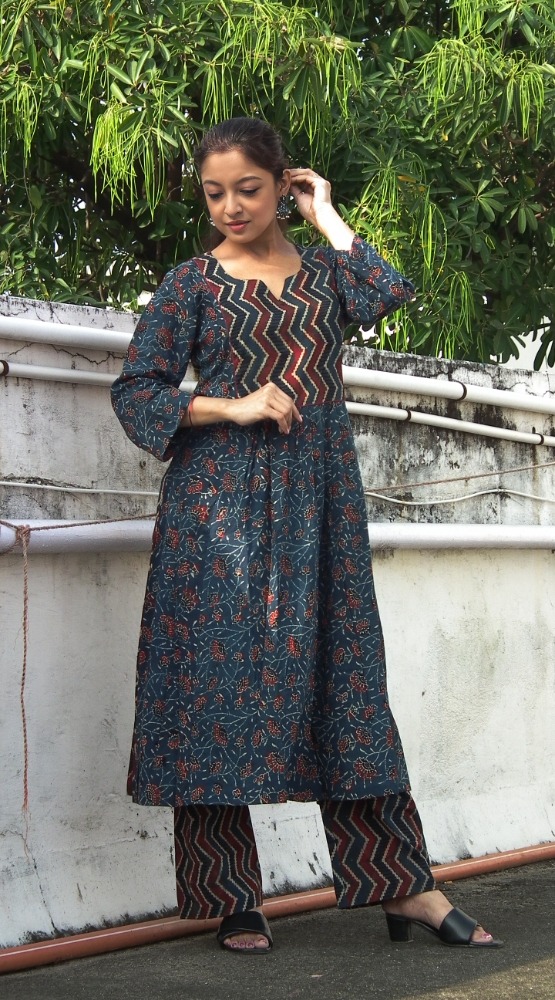 NAZRET -Smart fit, Ajrakh Hand block printed cotton Flared Kurta with round V neck and palazzo set.