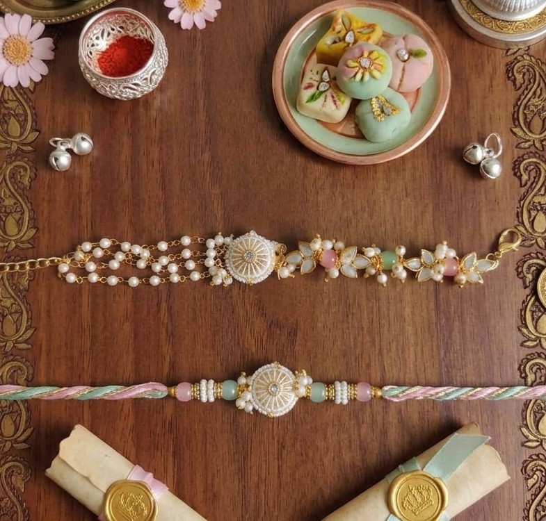Pastel Bhai-Bhabhi Rakhi Set