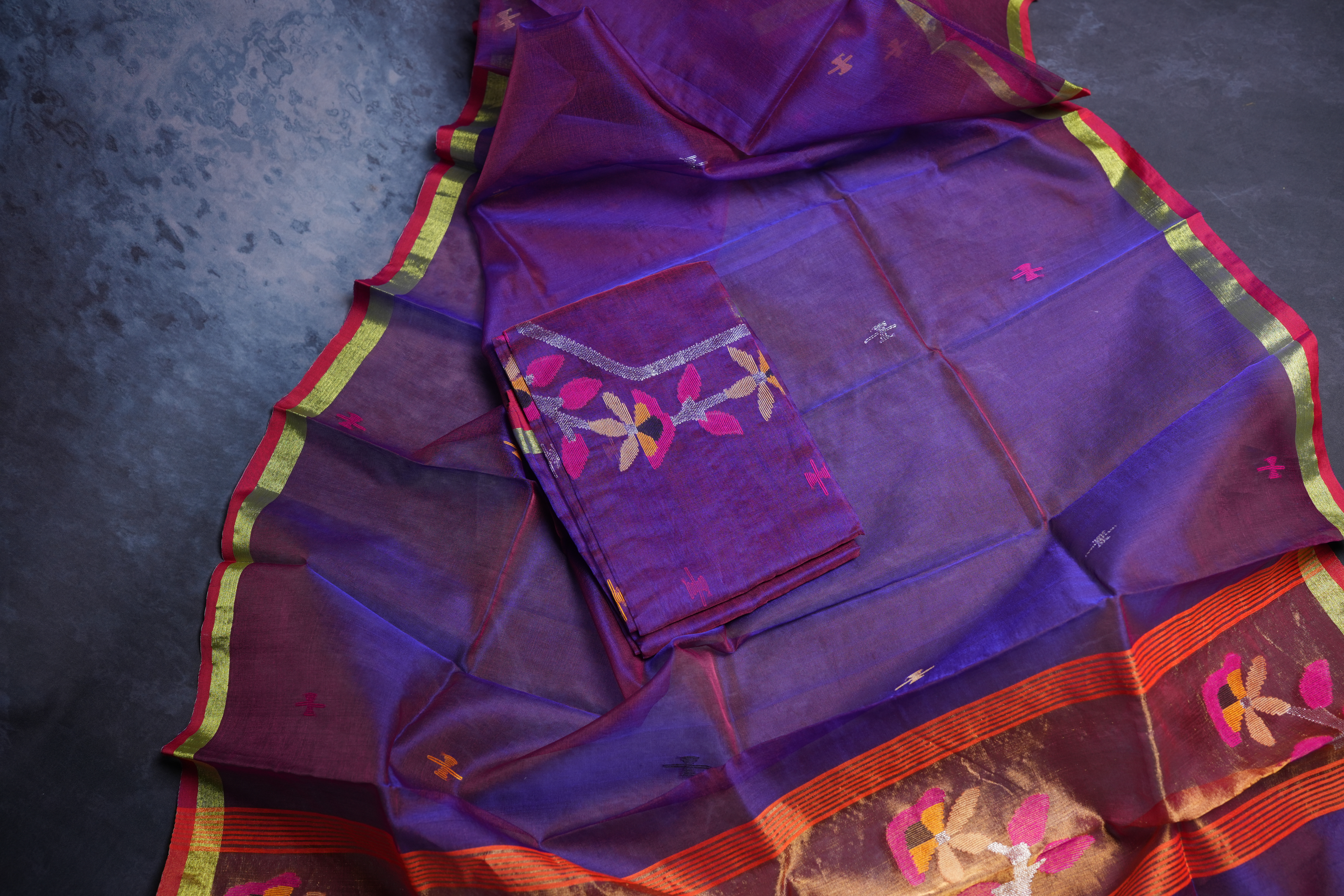 Semi muslin handwoveing suit pics top and duppata